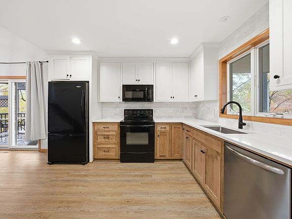 5th image of 10485 Lee Dr