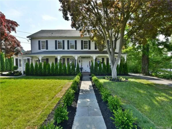 1415 Old Northern Blvd #1S, Roslyn, NY 11576