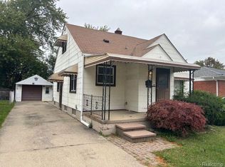 8083 Theisen St, Center Line, MI 48015