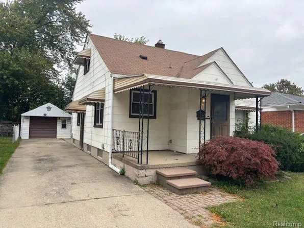 8083 Theisen St, Center Line, MI 48015