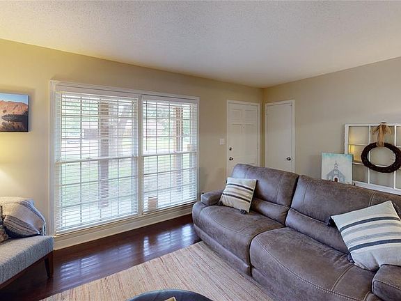 4th image of 3608 Madolyn Ln