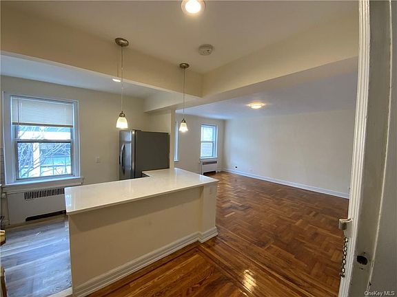 2nd image of 1 S Broadway APT 5I