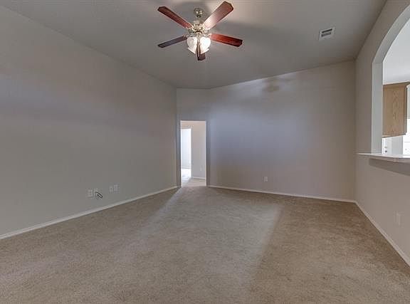 4th image of 2800 Watercress Dr