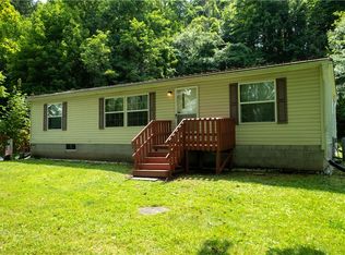 6638 Blue Cut Rd, Newark, NY 14513