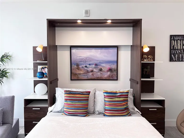 1300 Brickell Bay Dr #U1813 — Photo 14
