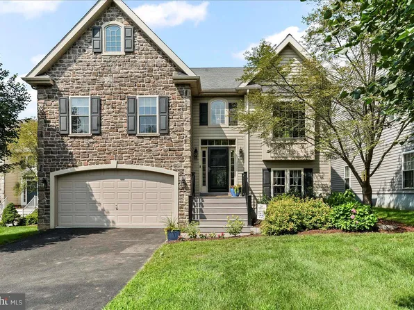 104 Daniel Dr, Avondale, PA 19311