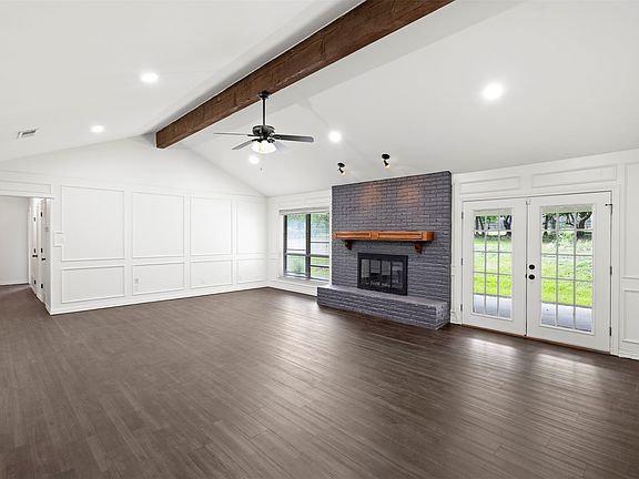 5th image of 102 Pecan Ln