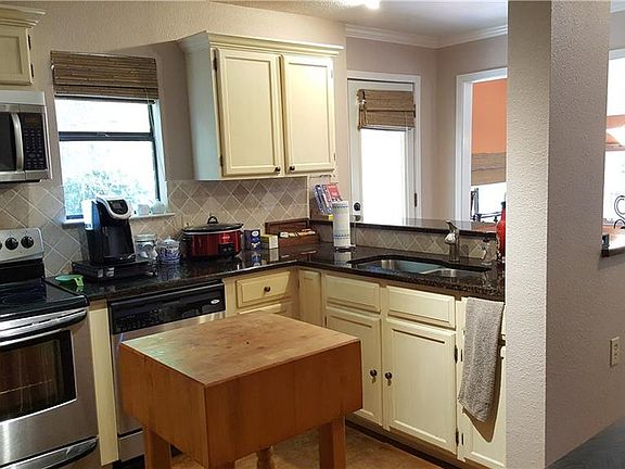4th image of 2218 Westlake Dr #2