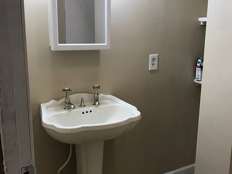514 Jefferson Ave — Photo 3