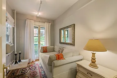 Rented by Nest Seekers International