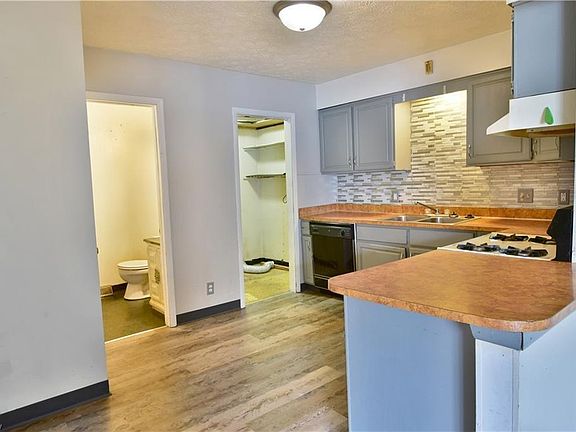 5th image of 1527 Drexel Ave NW