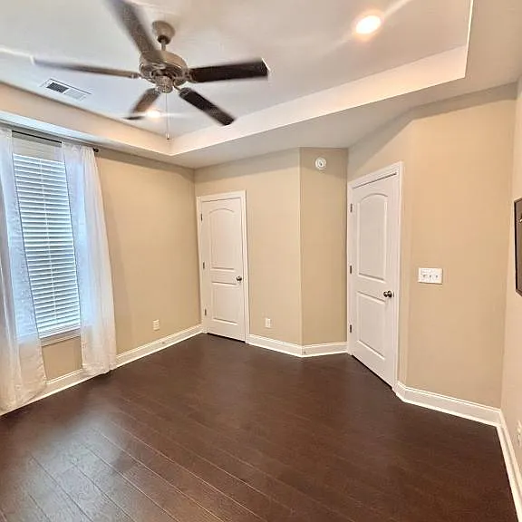 6008 Fish Hawk Ct — Photo 17