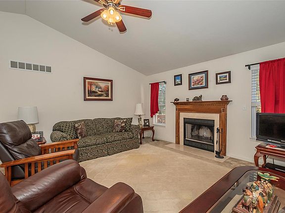 2nd image of 206 Isaiah Ln