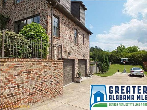 3rd image of 718 Hampden Place Cir