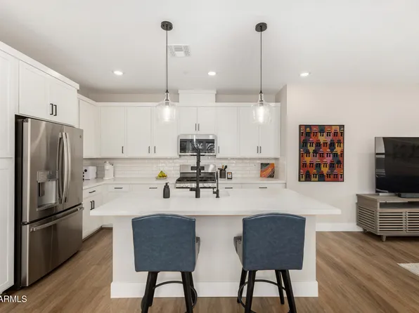 675 E GINKO Avenue #201, Gilbert, AZ 85297