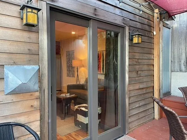 5220 Hub St — Photo 3
