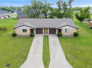 2373 N Knoll Dr, Dayton, OH 45431