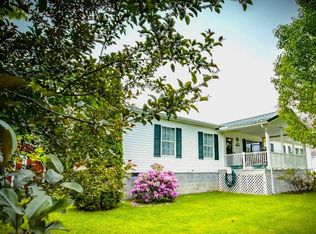 20 Rocking Horse Ln, Fayetteville, WV 25840