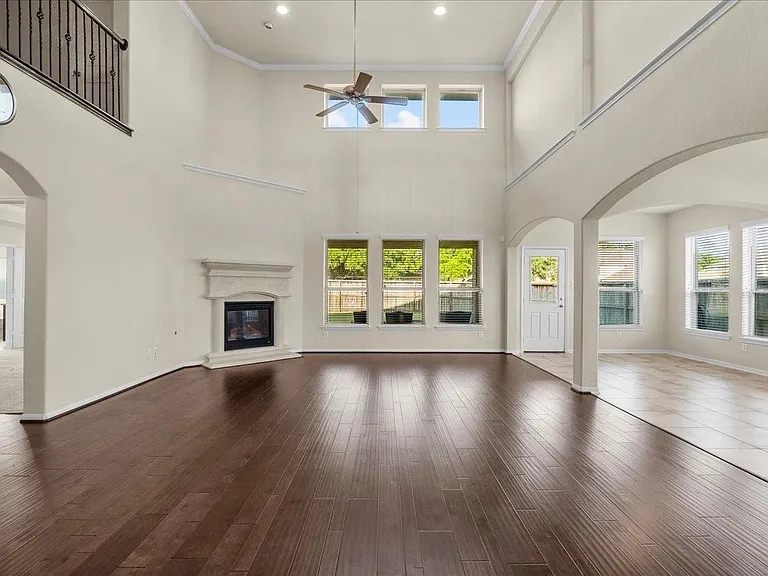 2246 Oakleaf Trail Ln — Photo 8