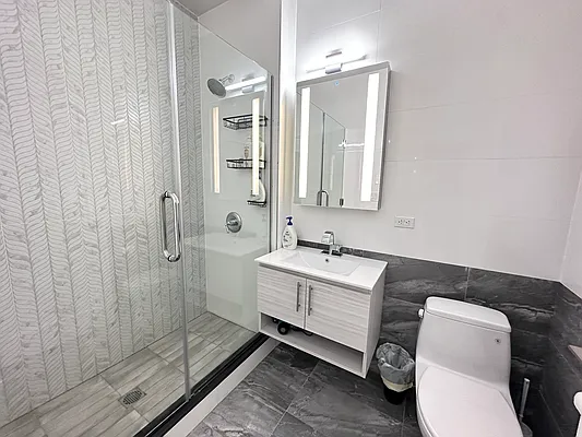 Rented by Oxford Property Group | media 9