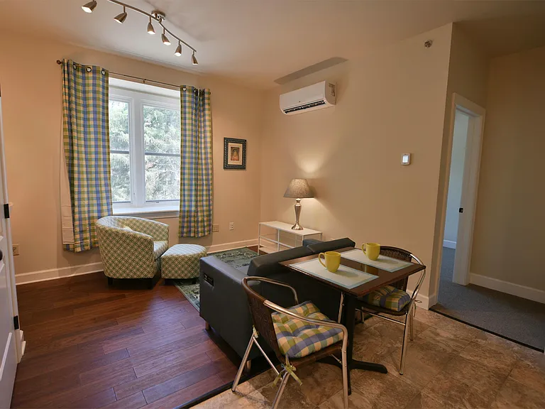 400-404 Stewart Ave #3D — Photo 5