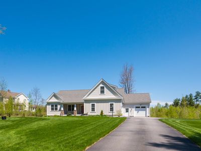 557 Seamans Road, New London, NH, 03257