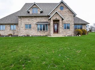 684 W Forsyth Pkwy, Forsyth, IL 62535