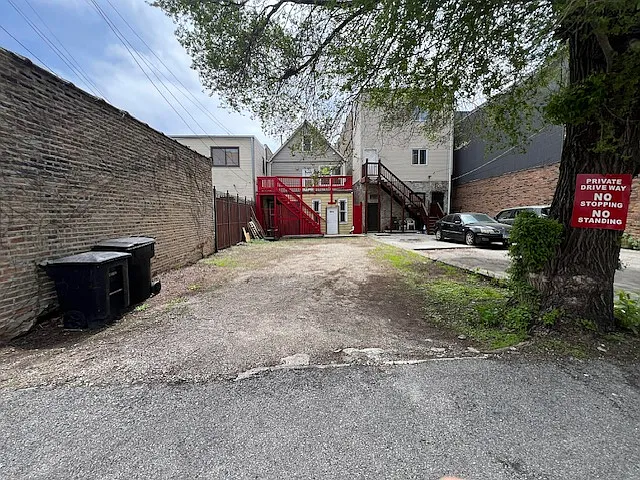 3614 W Irving Park Rd #1 — Photo 19
