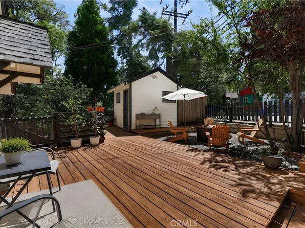 335 Oak Dr, Lake Arrowhead, CA 92352