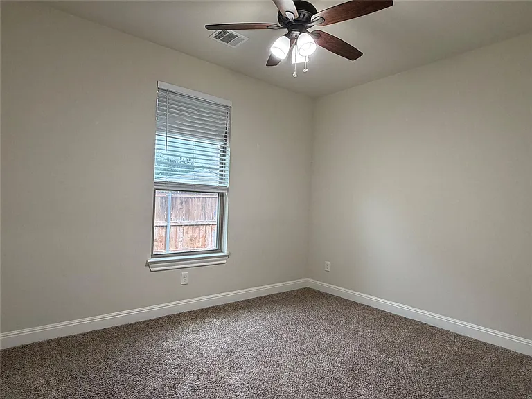 206 Fairway Cir — Photo 15