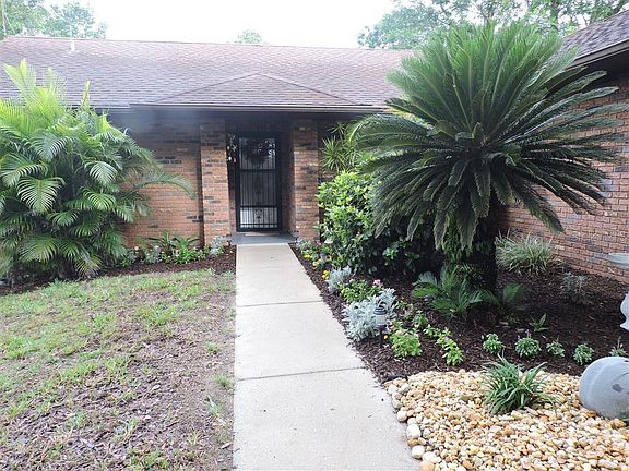 3rd image of 735 Cambridge Way