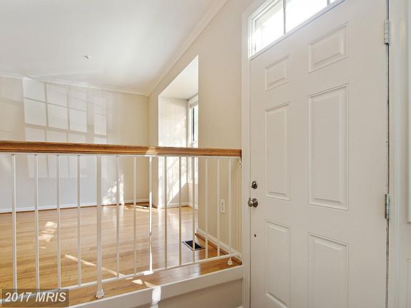 3rd image of 19119 Highstream Dr