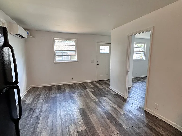 189 Welworth St — Photo 1