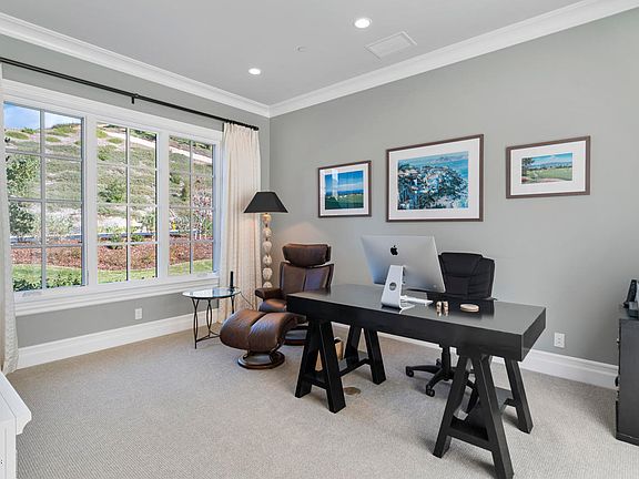 5th image of 524 Williamsburg Ct
