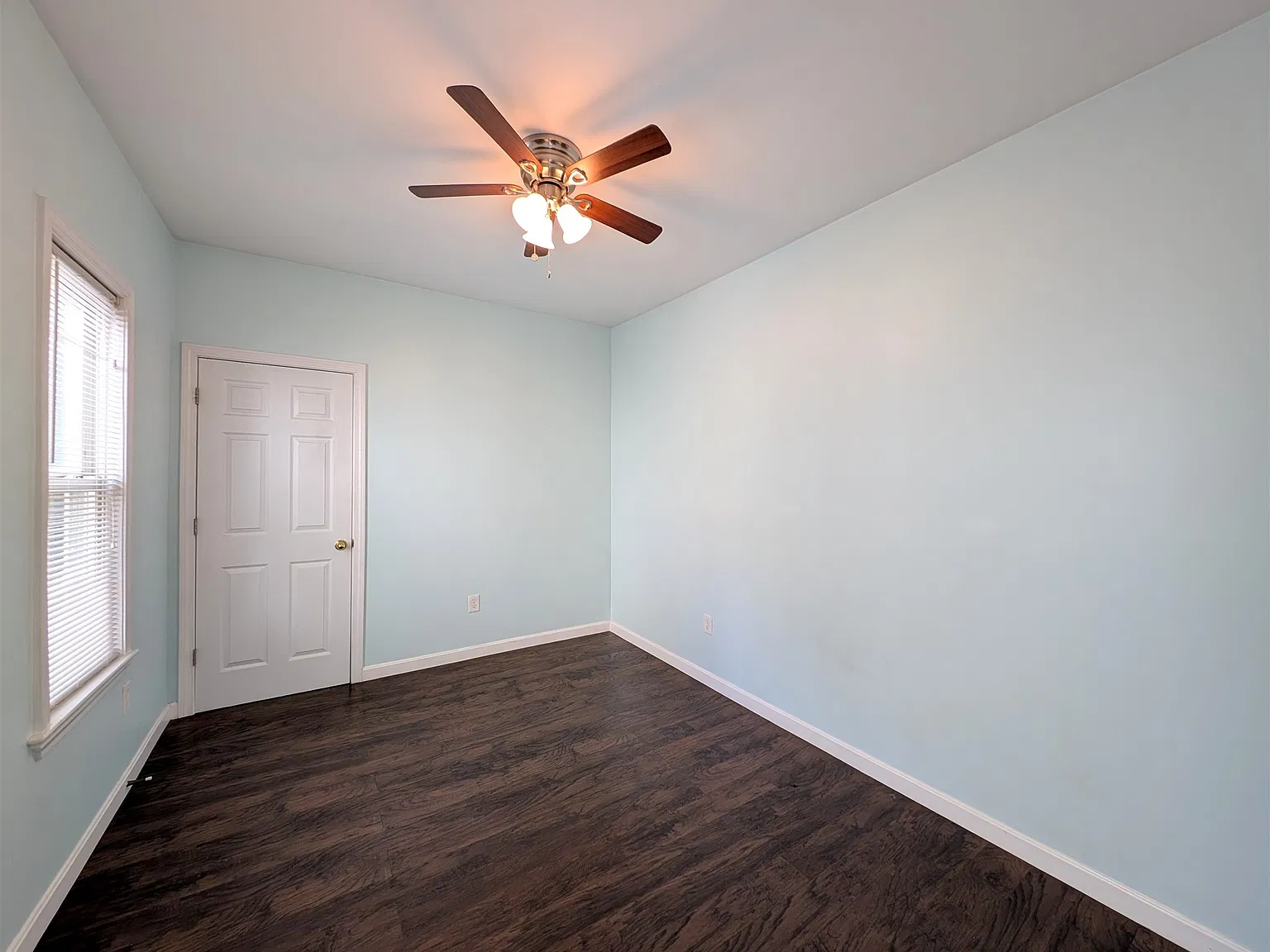 2 bed, $2,450 — Photo 3