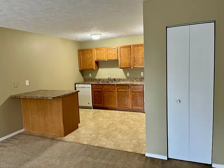 1109 Ekstam Dr #206 — Photo 11