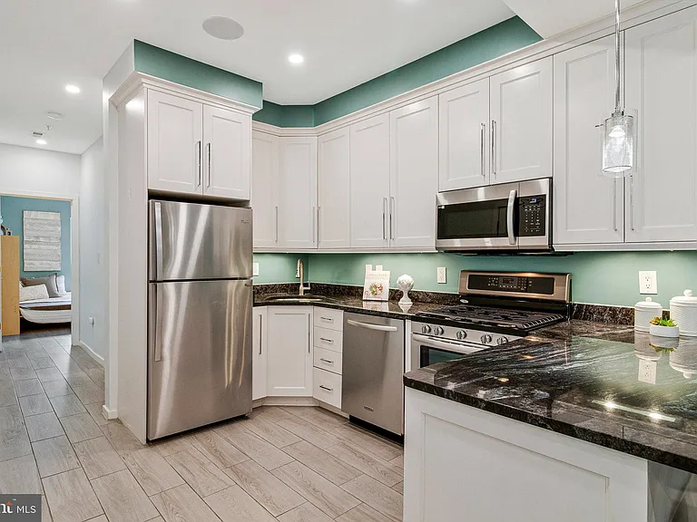 756 Park Rd NW #2 — Photo 9