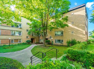 6146 N Damen Ave #2H, Chicago, IL 60659