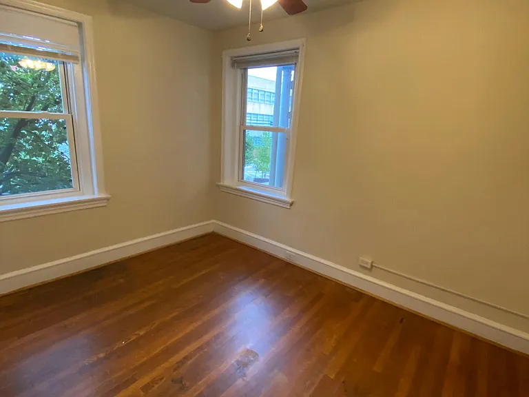 3426 W Grace St #5 — Photo 30