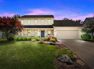 1921 Broken Oak Rd, Fort Wayne, IN 46818