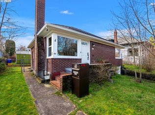 2126 N Sumner St, Portland, OR 97217