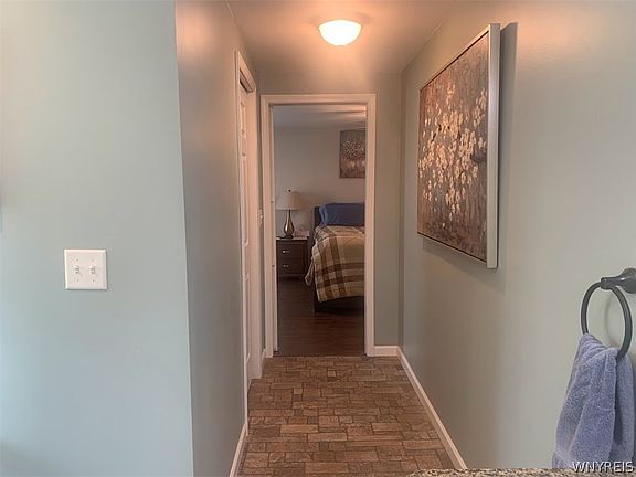 4th image of 5058 Clarice Dr
