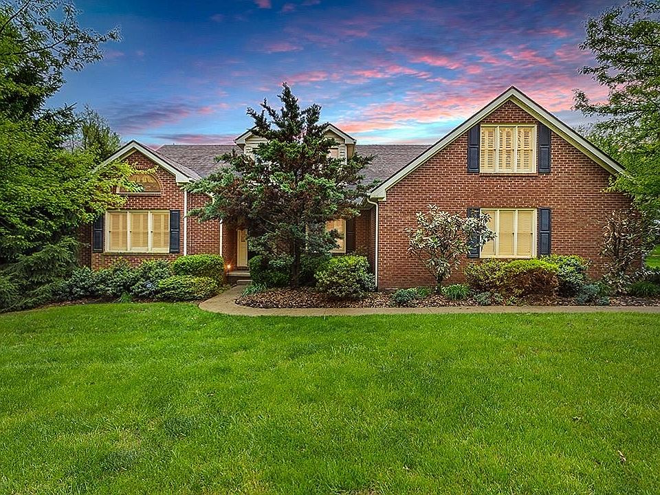 1st image of 109 Stoneybrook Dr