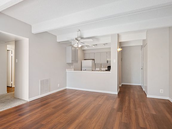 3rd image of 1433 N Williams St APT 801