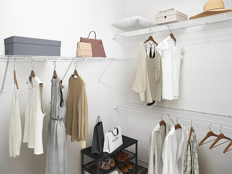 3x2 1370 sqft C1 - Walk-in Closet