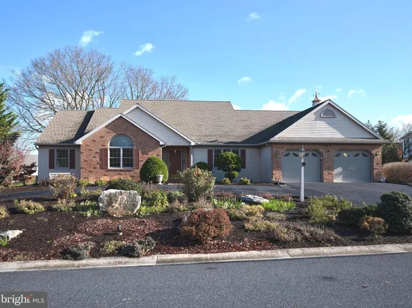 53 Millstone Dr, Palmyra, PA 17078