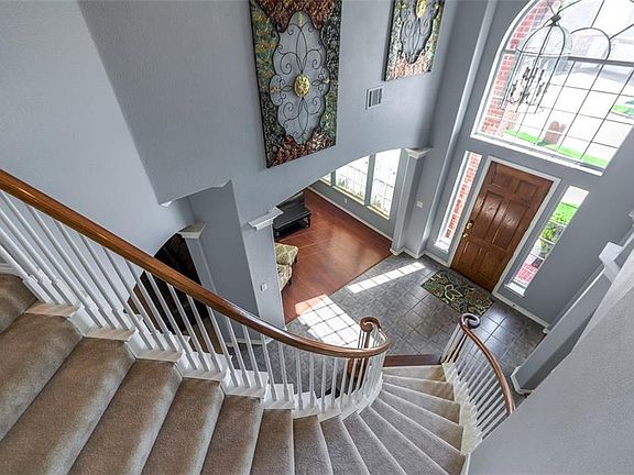 5th image of 1812 Briaroaks Dr