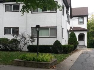 245 Vine Ave #2, Park Ridge, IL 60068