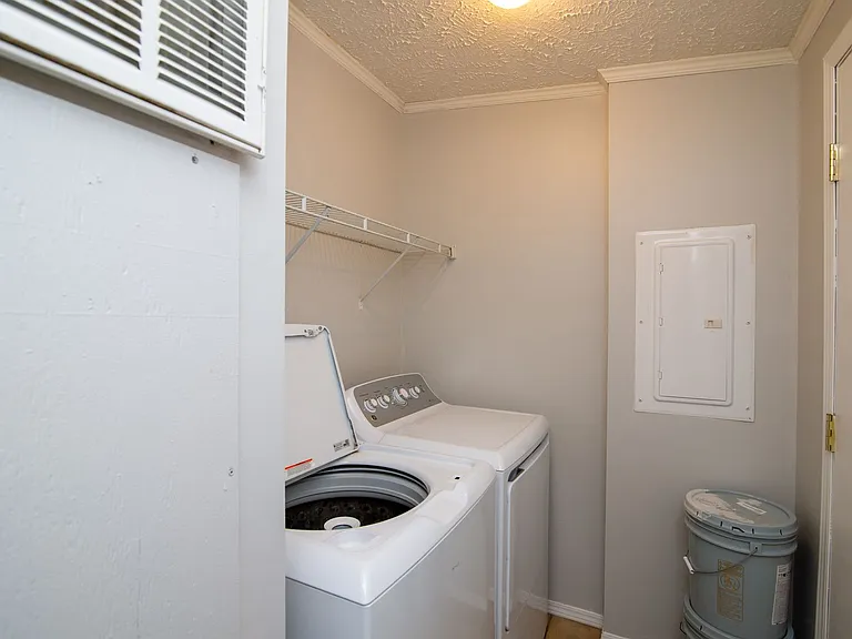 55 Crestview Hts — Photo 12
