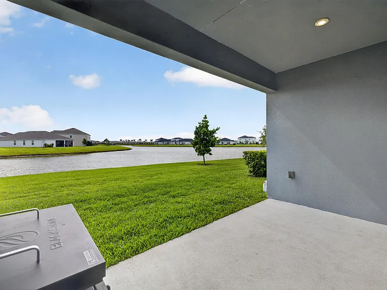 9449 SW Libertas Way — Photo 10